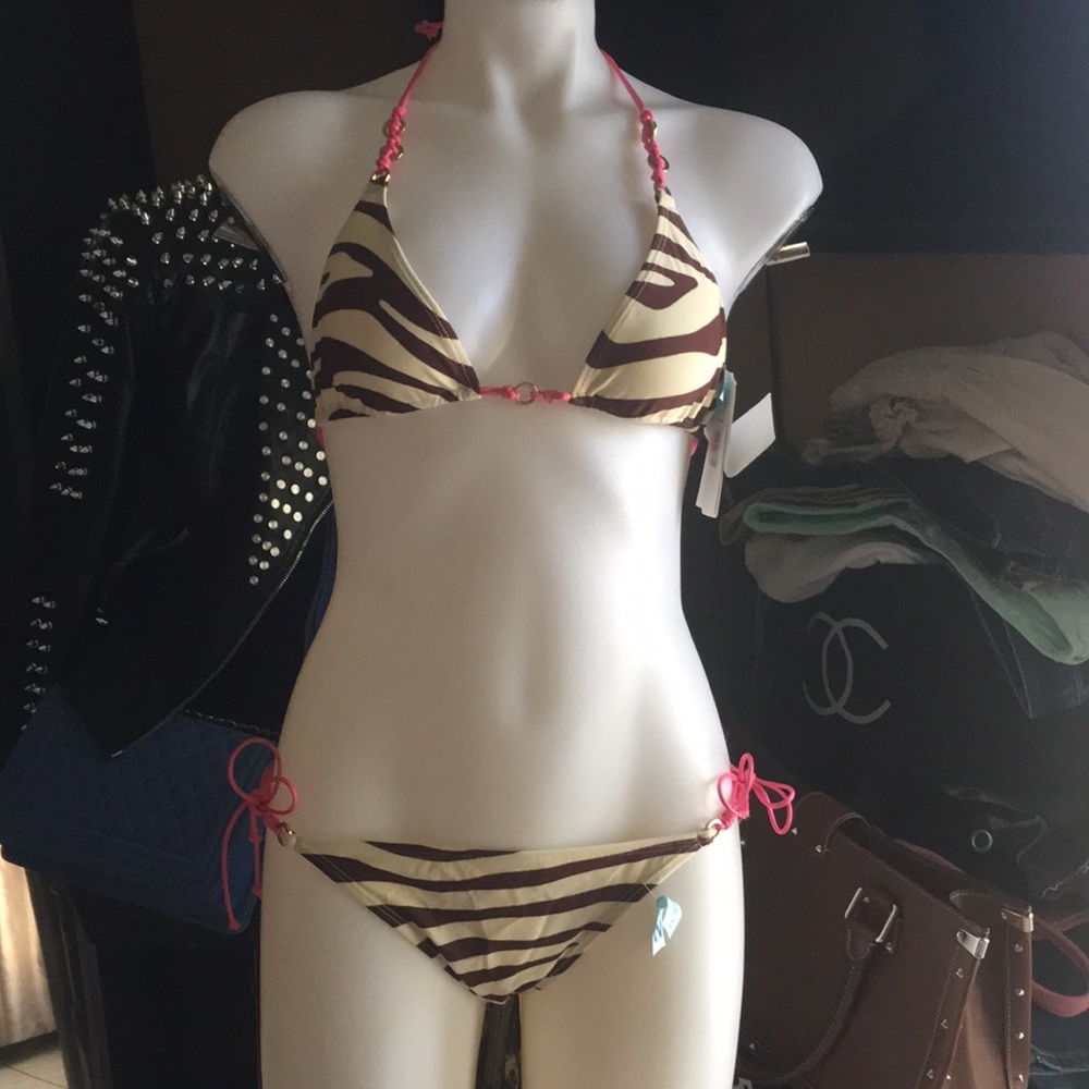 Ondademar 2 pieces bikini Sz 10 fit medium nwt
